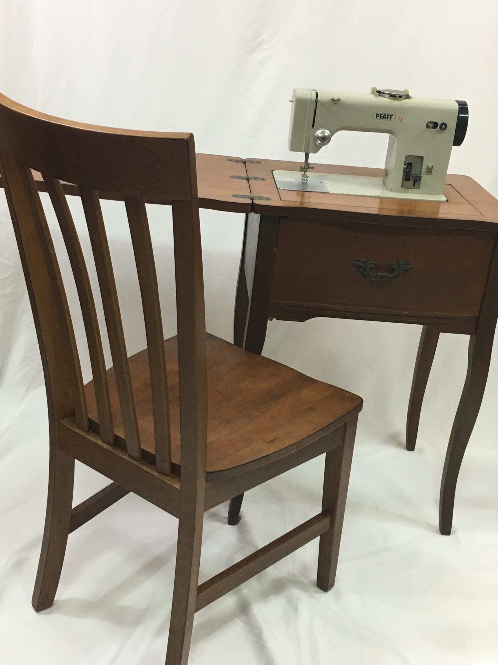 Antique Chair & Sewing Machine Desk – Giving It Away Today